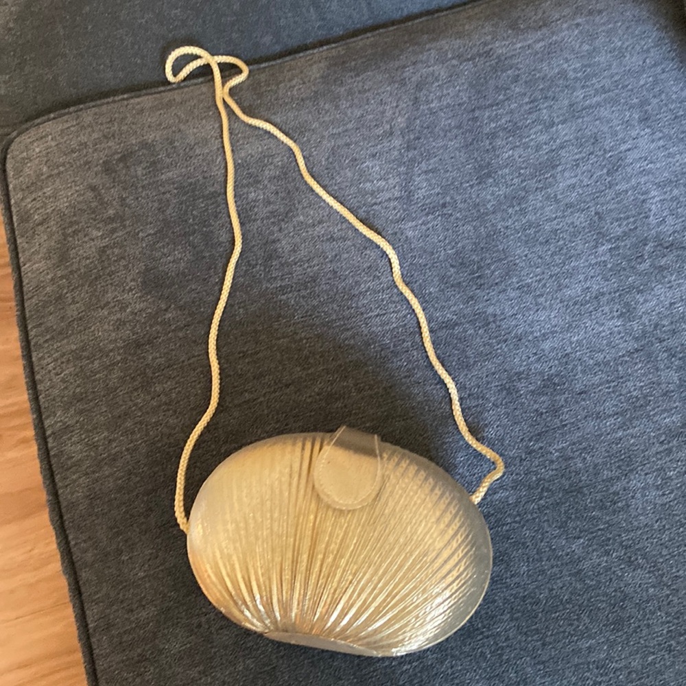 Vintage purse